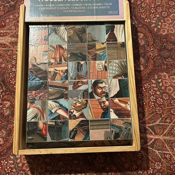 Lee Valley Tools Wooden Puzzle Box - Picture 2 of 4